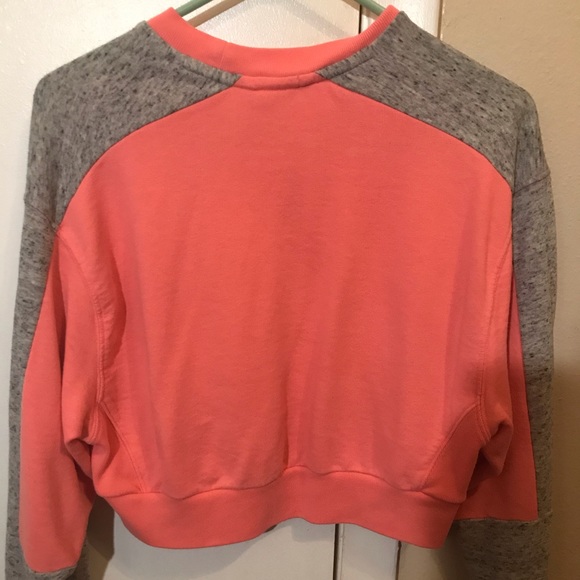 PINK cropped sweater - Picture 2 of 2